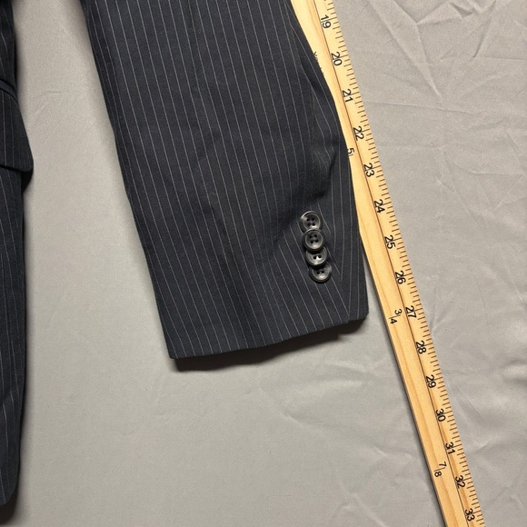 Kenneth Cole Reaction Charcoal Pinstripe Blazer - Picture 8 of 8